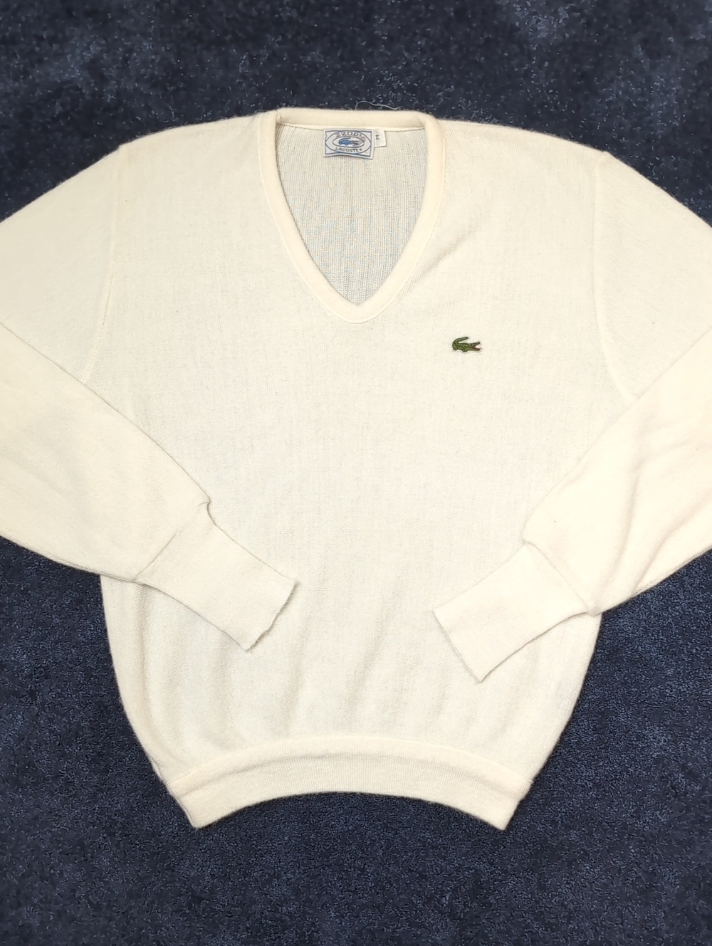Vintage Lacoste White Sweater with Crocodile Emblem